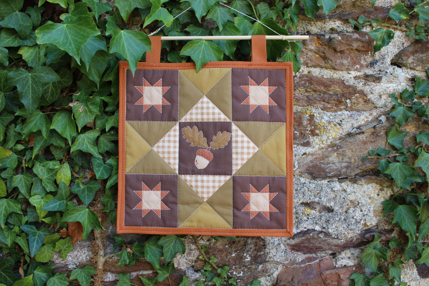 Acorn - Mini Quilt Wall Hanging - Autumn Collection