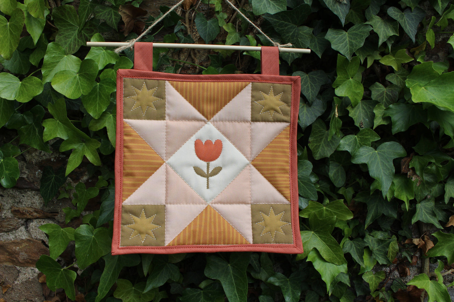 Tulip - Mini Quilt Wall Hanging