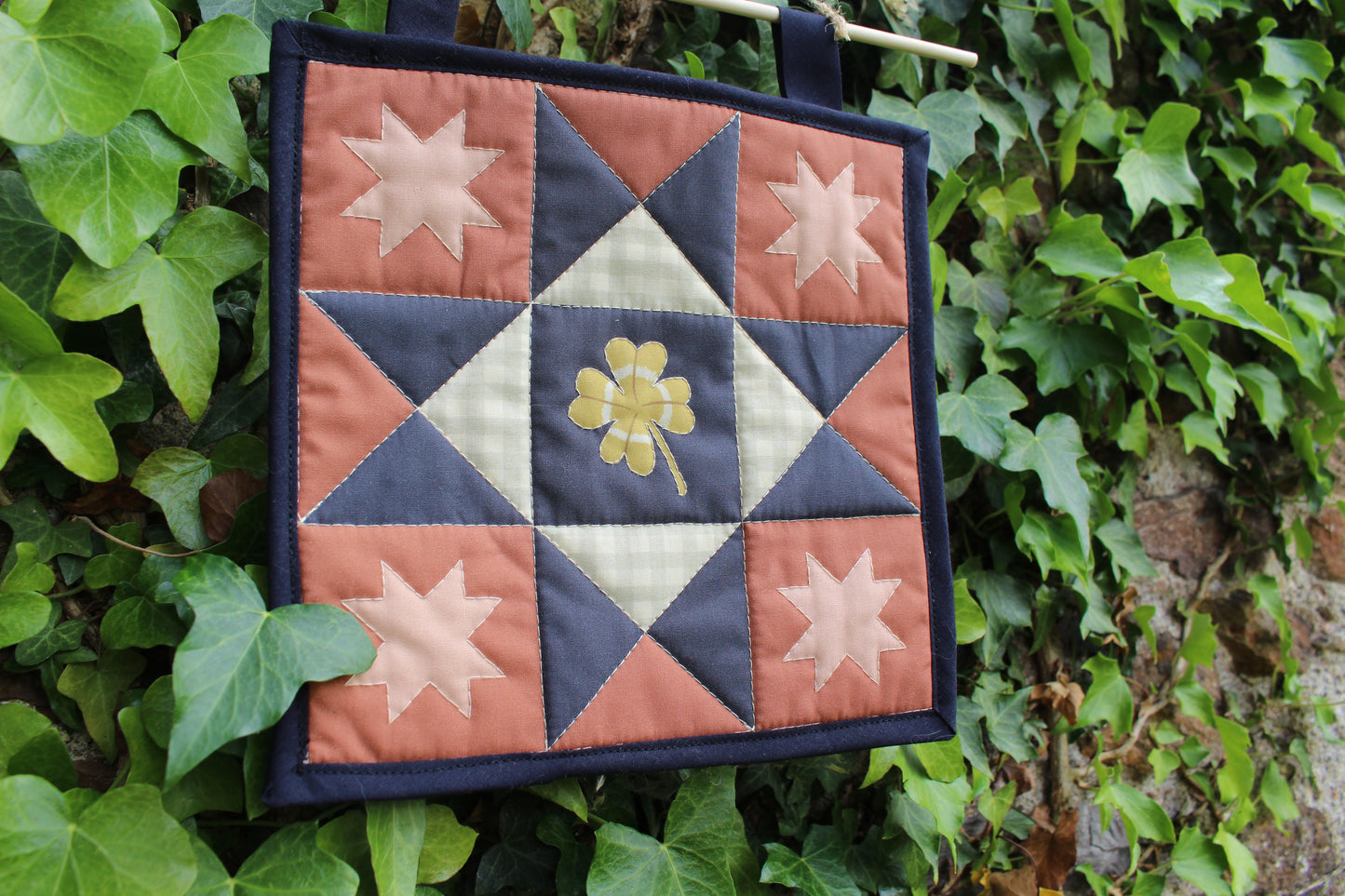 Clover - Mini Quilt Wall Hanging