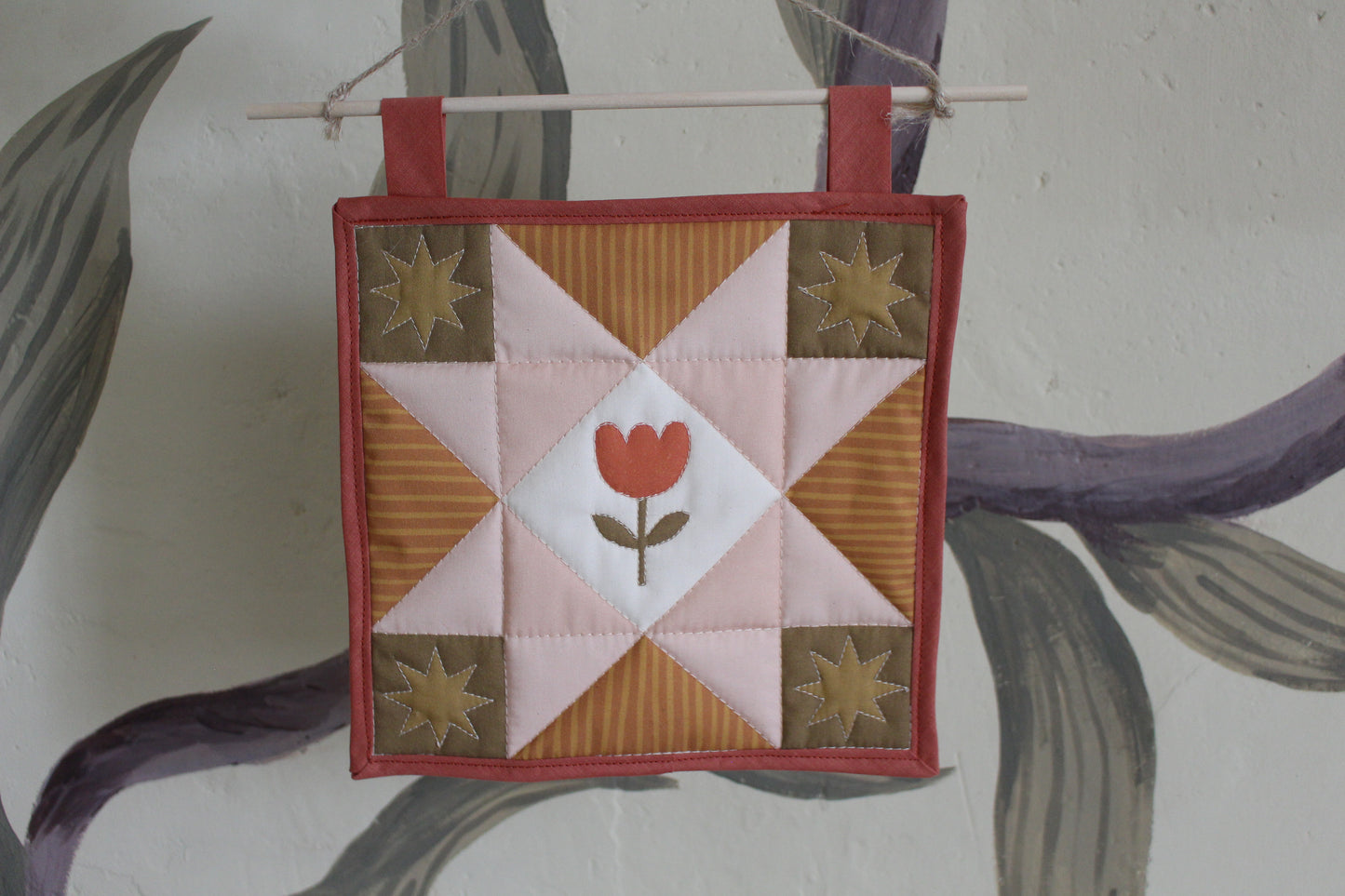 Tulip - Mini Quilt Wall Hanging