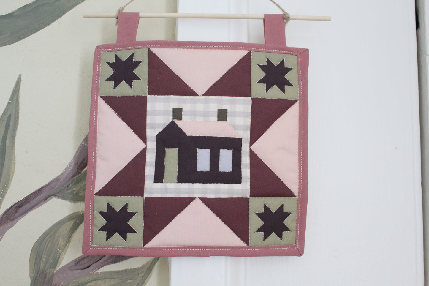 House - Mini Quilt Wall Hanging - Pink / Green