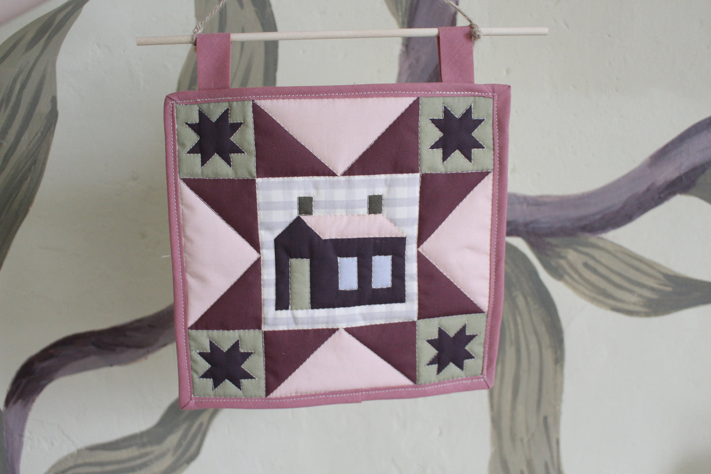 House - Mini Quilt Wall Hanging - Pink / Green