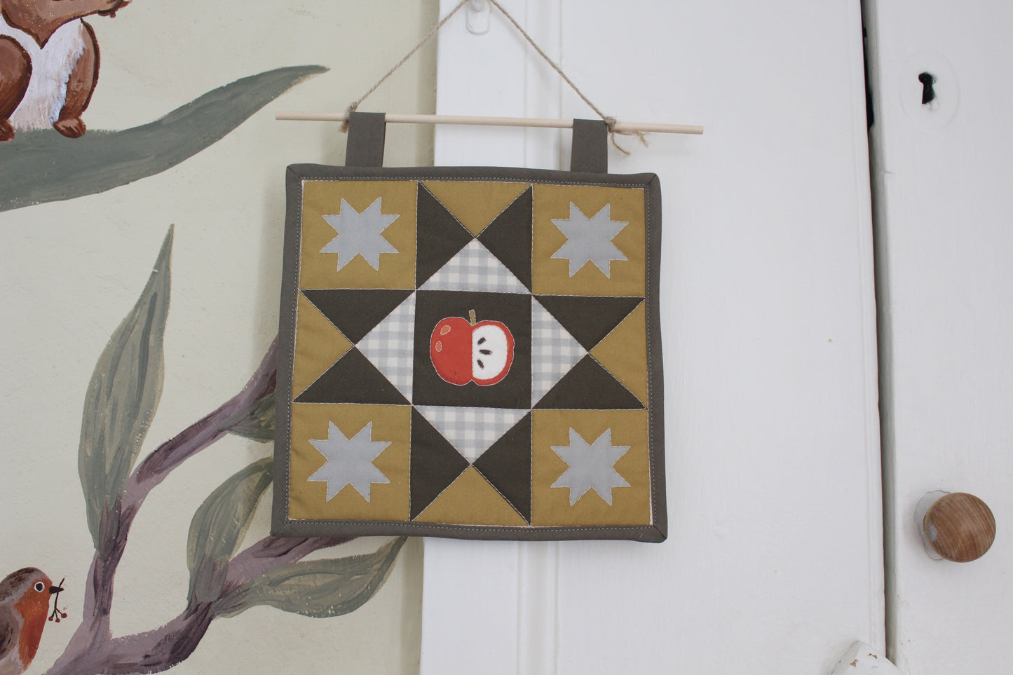 Apple - Mini Quilt Wall Hanging
