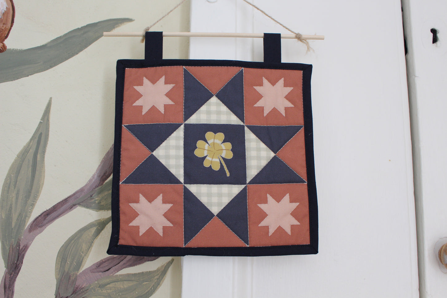 Clover - Mini Quilt Wall Hanging