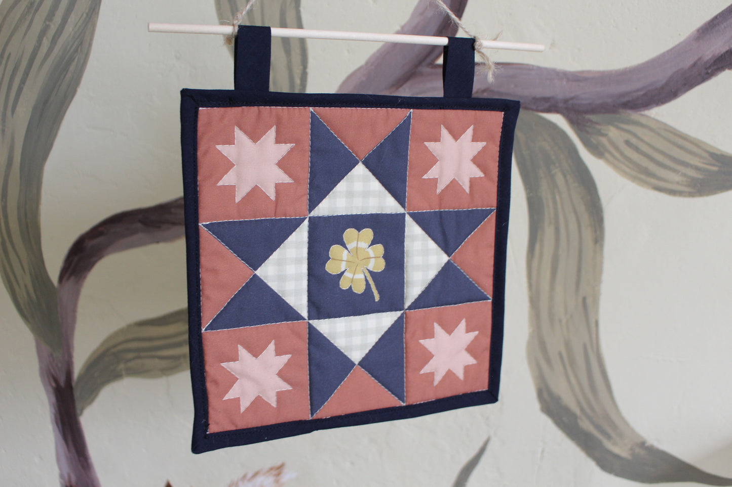 Clover - Mini Quilt Wall Hanging