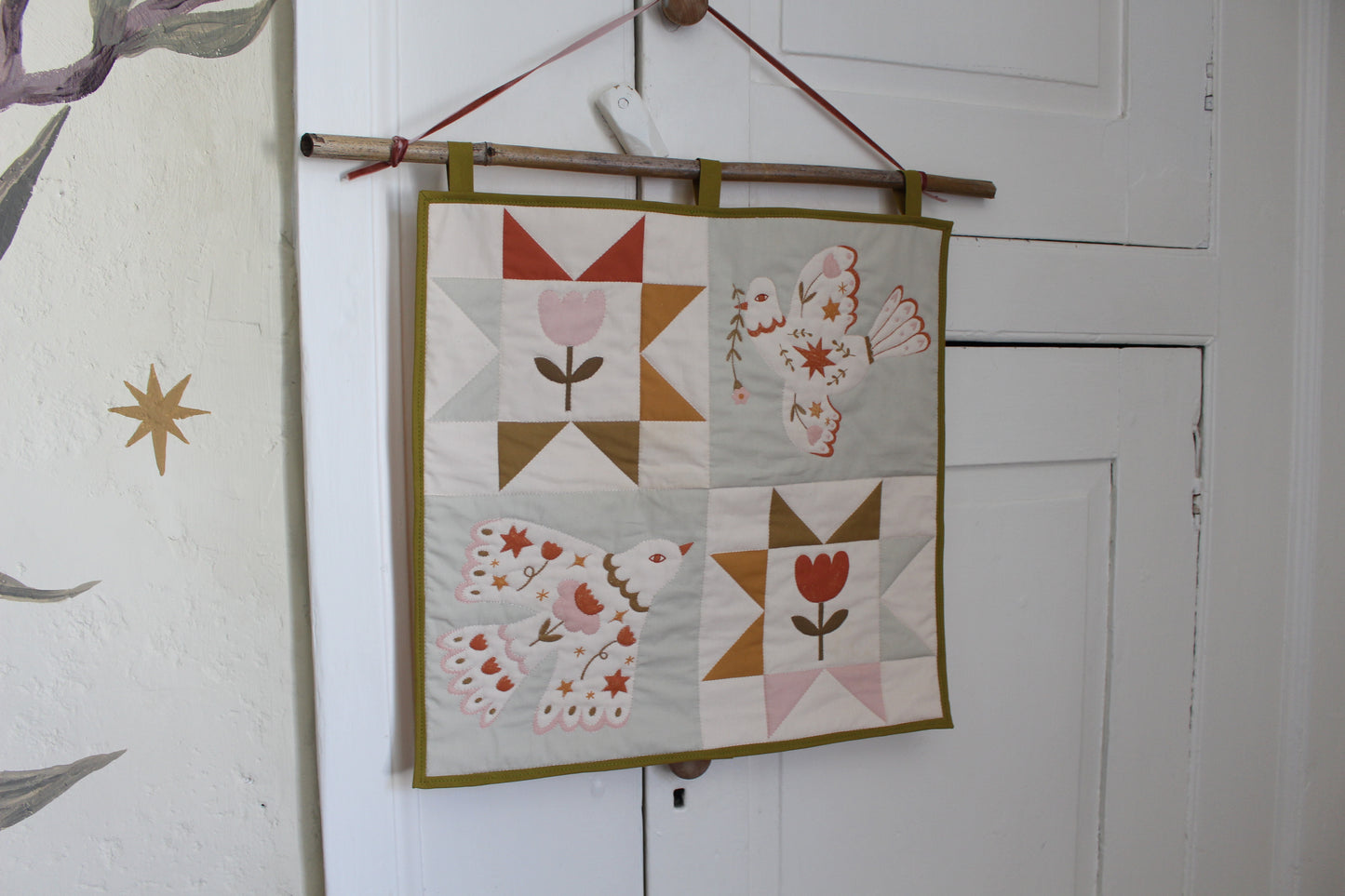 Folk Art Dove Birds Quilt Wall Hanging