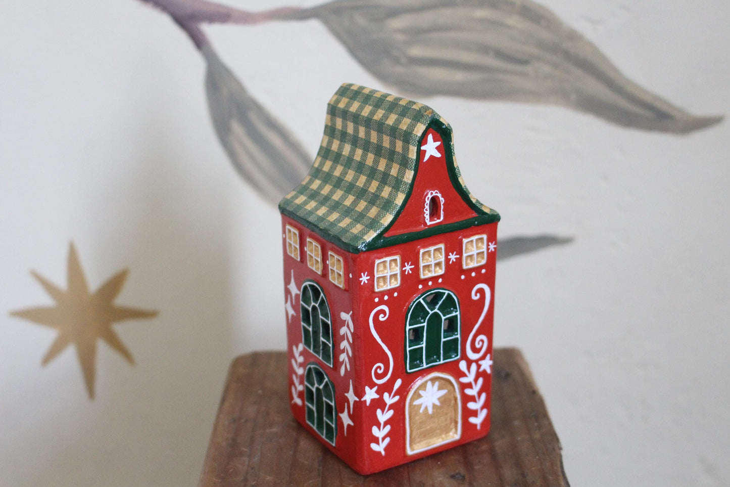 Hand Painted Ceramic Gingham House - Tea light holder, Red and Green, Cute cottagecore, folk art, hygge, Christmas Village